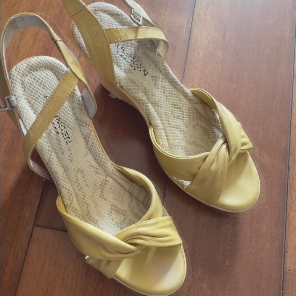 Women’s Yellow Knot Front Slingback Sandals